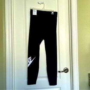 NWT Nike Women’s Workout Tight Fit Full Length Cotton Black Leggings Size Medium